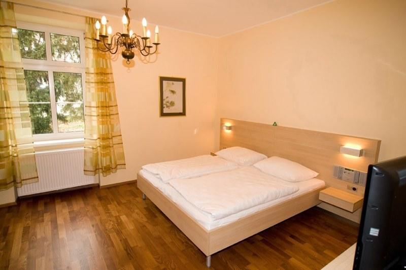 Gasthof Ludl Groß-Enzersdorf Kamer foto