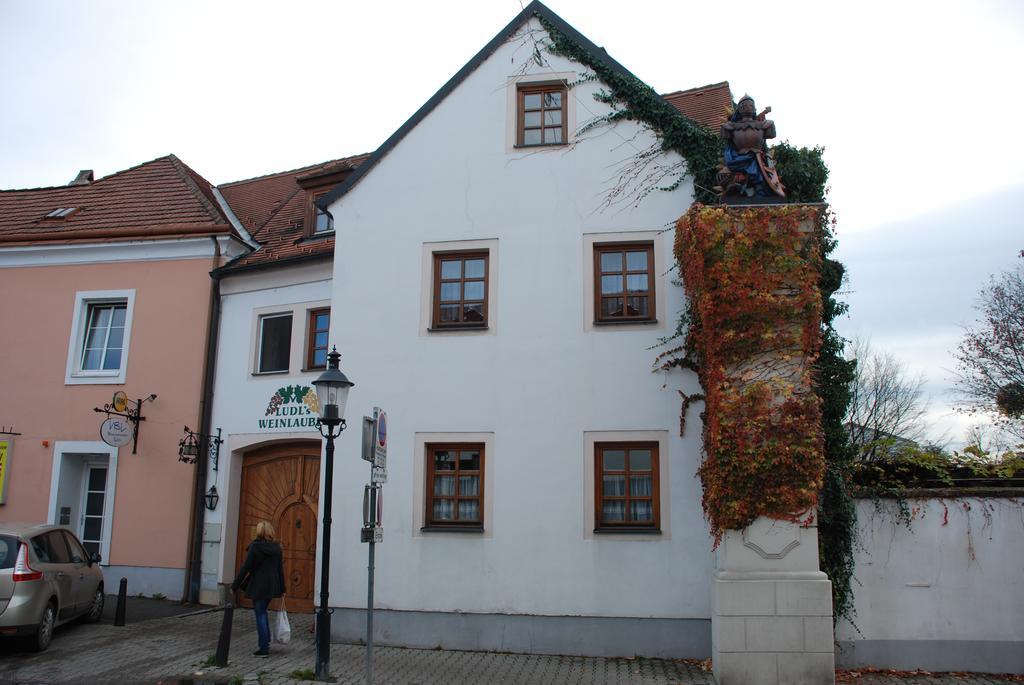 Gasthof Ludl Groß-Enzersdorf Buitenkant foto